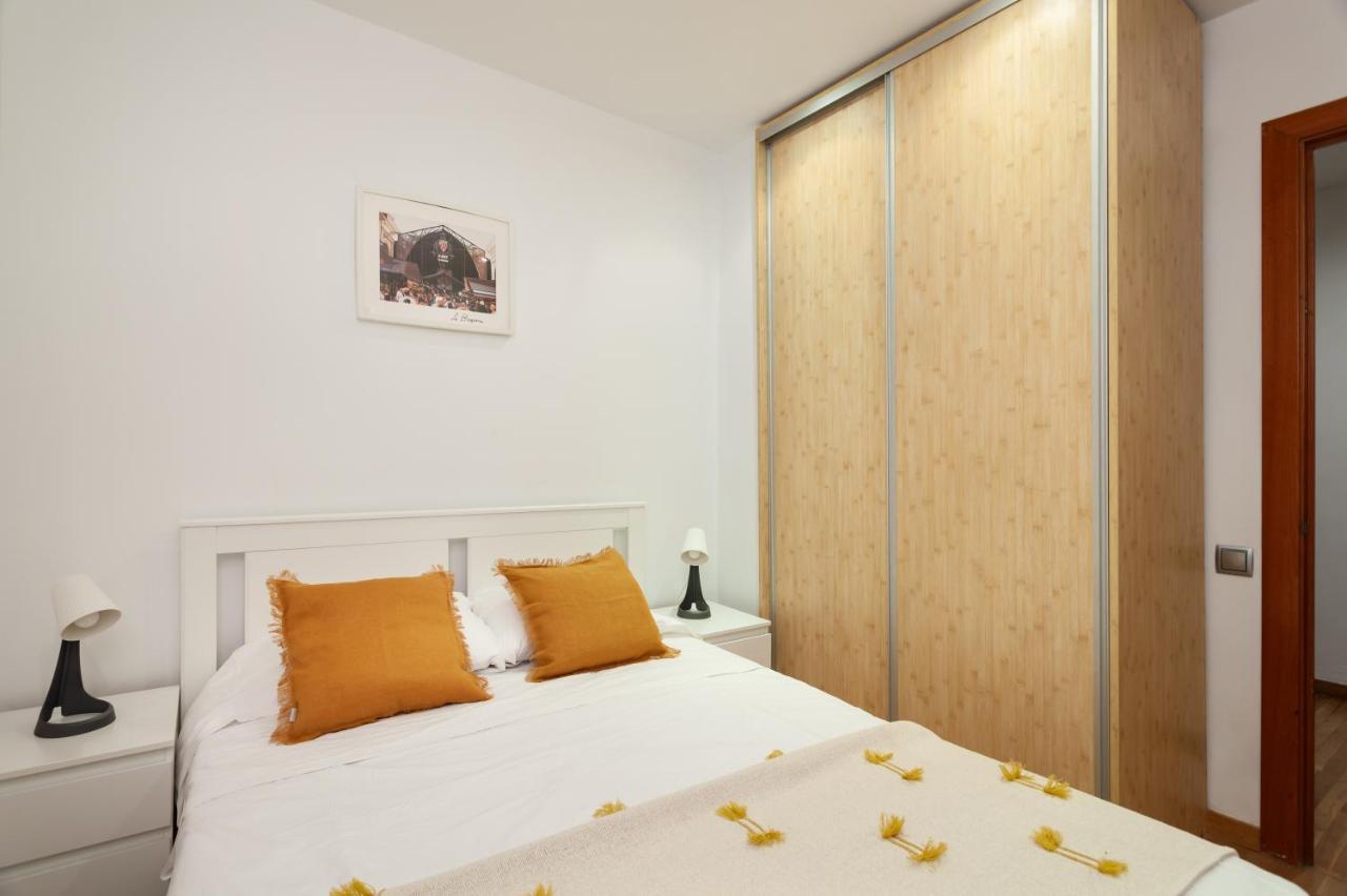 Апартаменты Flateli Paris Барселона Экстерьер фото